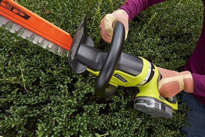 22 in electric hedge trimmer